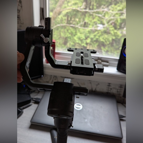 DJI Ronin-S Essentials - Picture 6 of 8